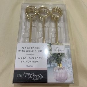 Place cards with gold picks